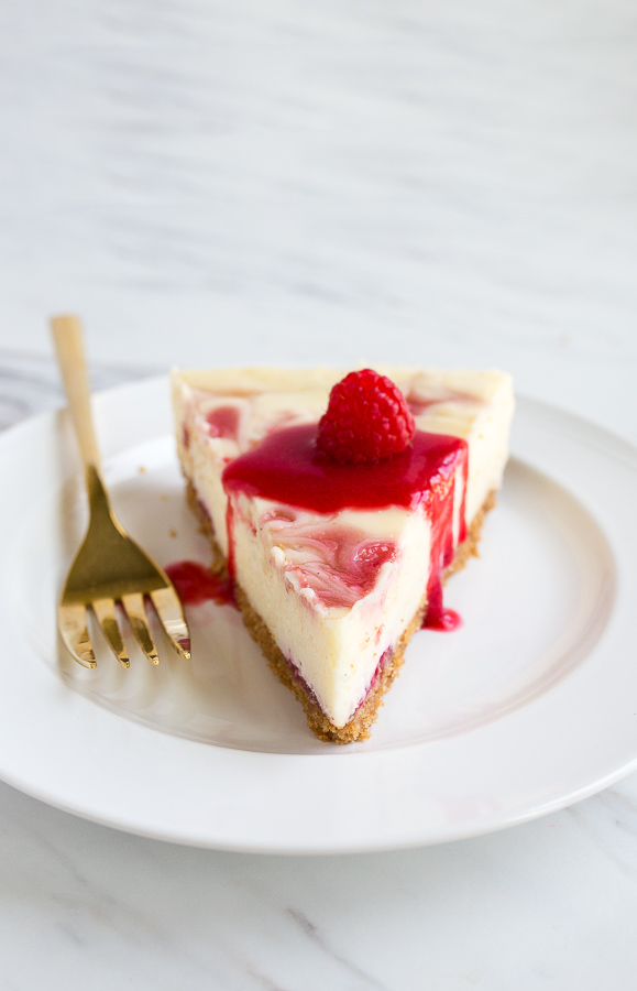 cheesecake de chocolate branco com framboesa