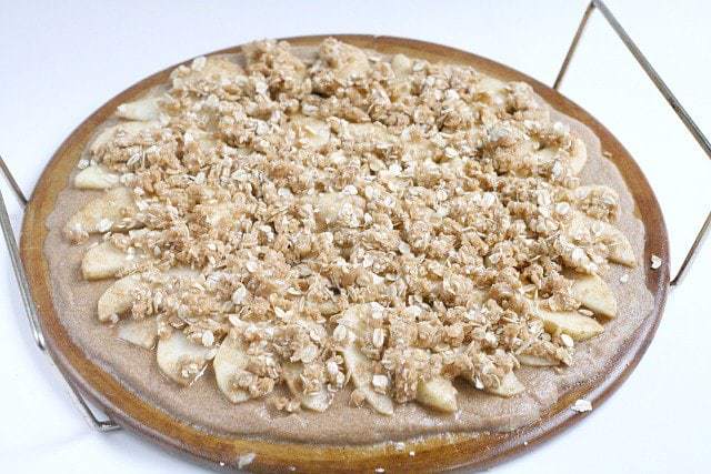Pizza de sobremesa de maçã e abóbora - Manteiga com uma fatia de pão