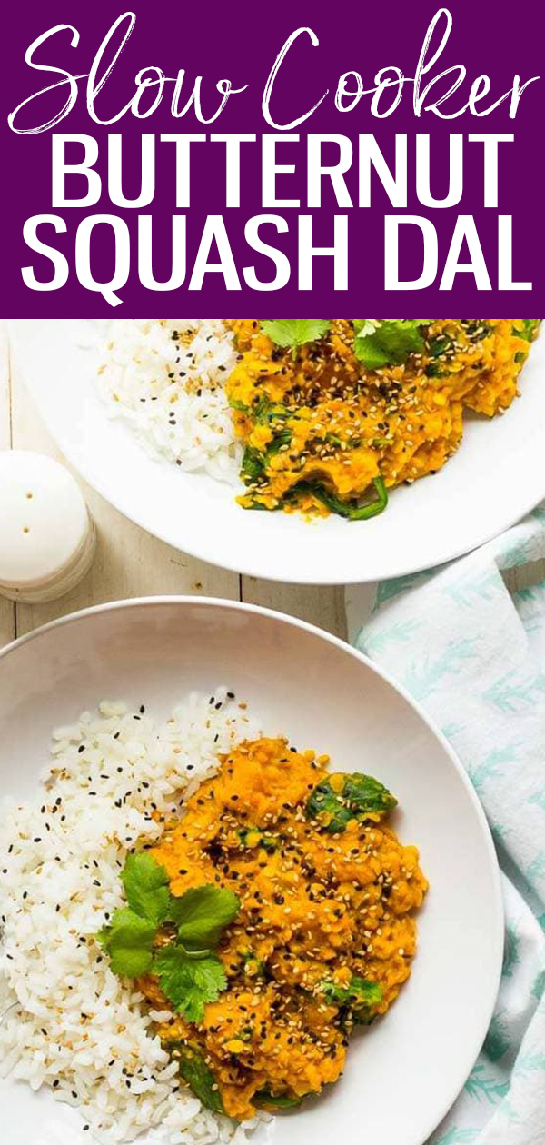 Este dal de abóbora cozido lentamente com lentilhas e leite de coco é uma deliciosa receita vegana: combine este prato indiano com arroz basmati para uma refeição completa! #slow cook #butternutsquash #dal