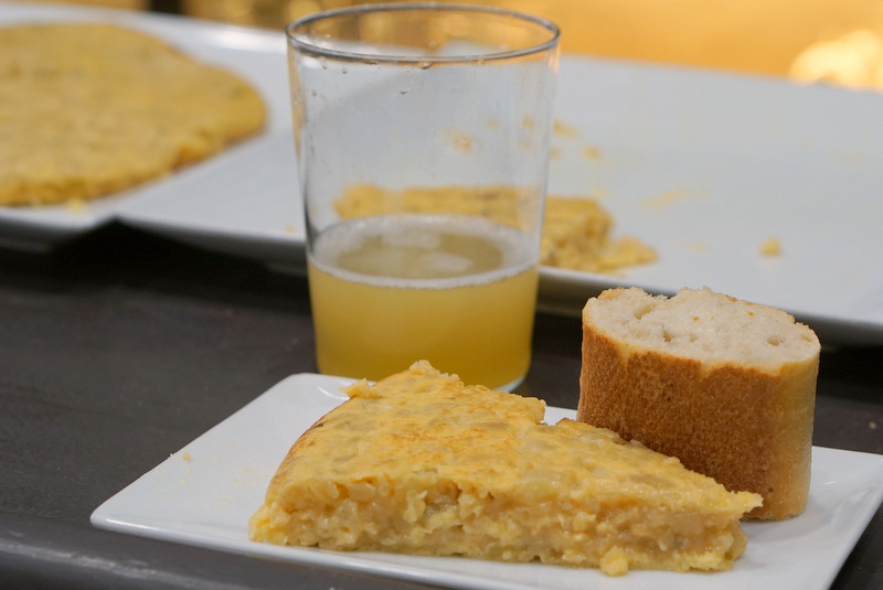 Tortilla no Bar Zabaleta: um dos melhores bares de pintxo em Gros San Sebastian