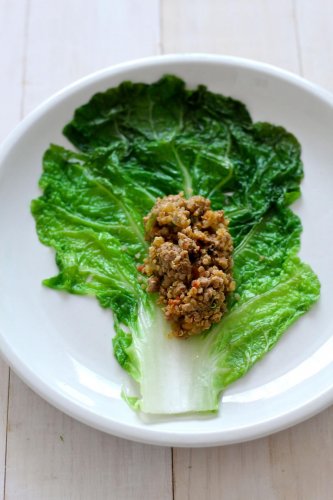 Rolos de repolho Napa mais saudáveis ​​com quinoa