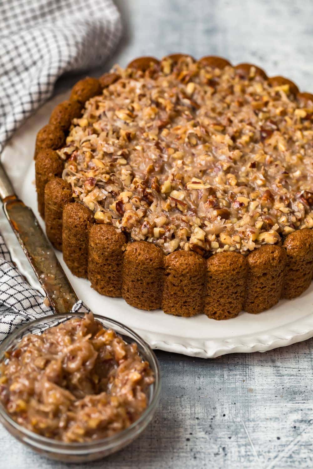 Bolo de aveia à moda antiga coberto com glacê