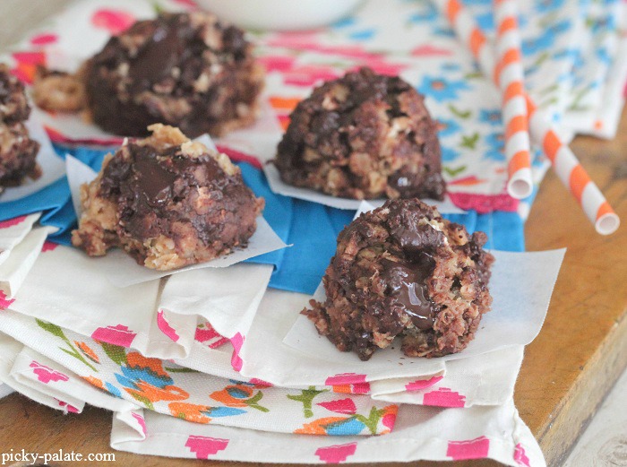 No Bake Biscoff Chocolate Chunk Cookies 3