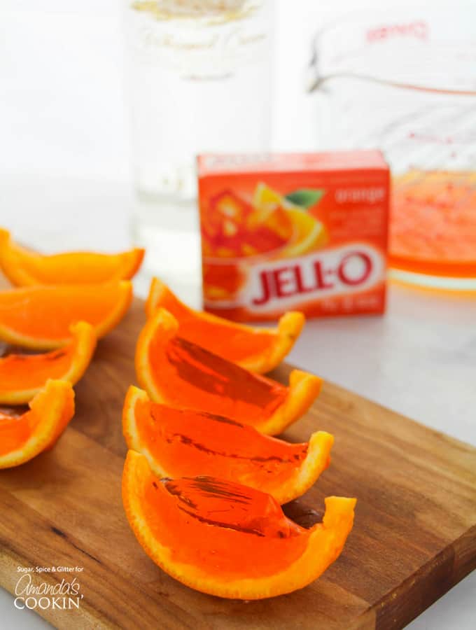 Estas fotos de geléia de laranja são o presente perfeito para festas! Geléia de laranja dentro da casca de laranja