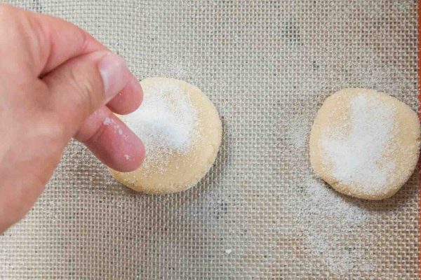 Biscoitos de limão macios e em borracha