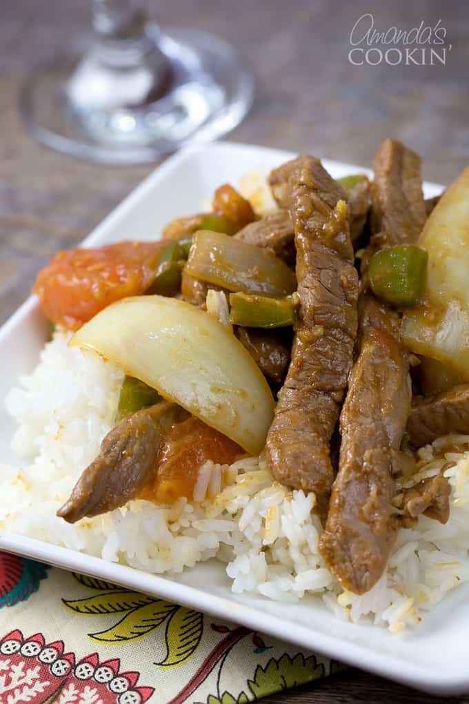 Esta versão do Chinese Pepper Steak foi inspirada em um restaurante para viagem que frequentei no ensino médio. Se você gosta de preparar batatas fritas, tente esta receita
