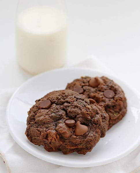Biscoitos de abobrinha de chocolate duplo!