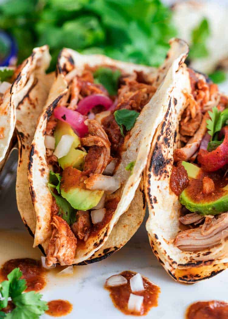 close-up de frango tinga taco