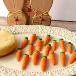Fazendo doces de maçapão