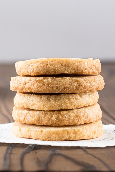 Pão de ló de açúcar mascavo - biscoitos perfeitamente crocantes com notas de caramelo