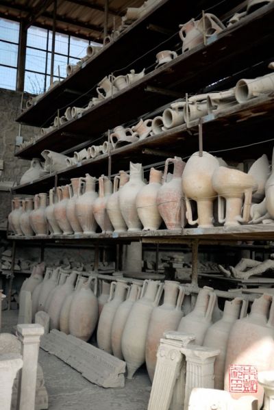 pompeiijars