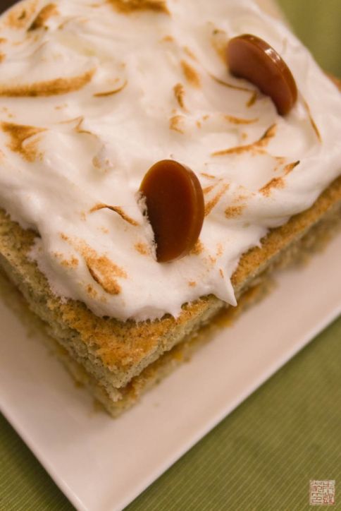 Bolo de Banana com Caramelo de Maracujá
