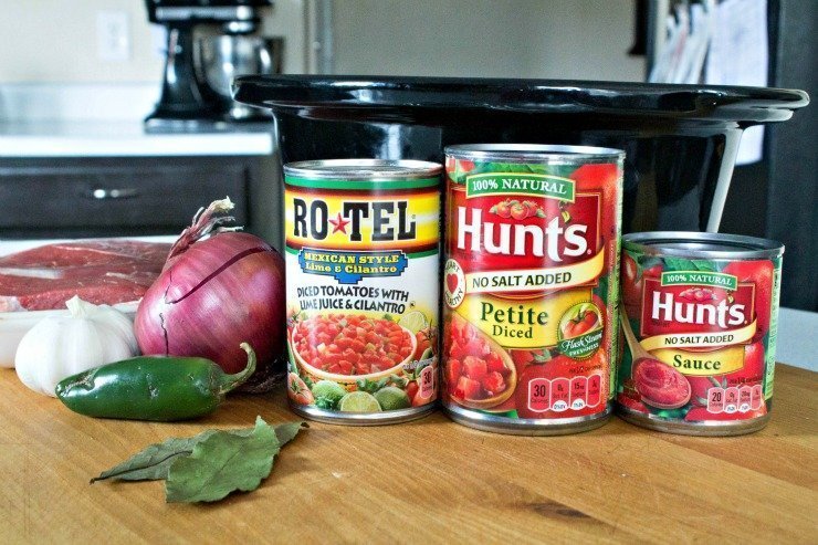 Torradas de peito de ensopado mexicano
