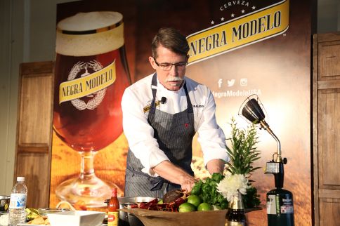 Modelo preto rick bayless