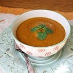 Sopa de abóbora para o fogão lento