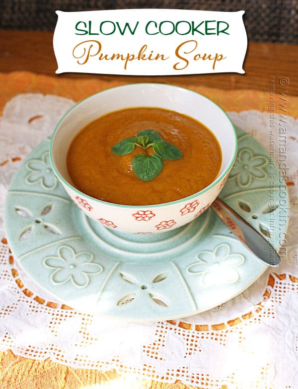 Sopa de abóbora para o fogão lento