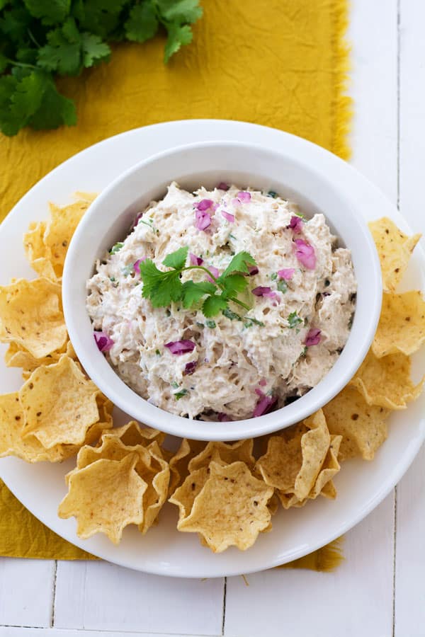 A salada de frango Tex Mex com Jalapeño e coentro é um banquete para o seu paladar!