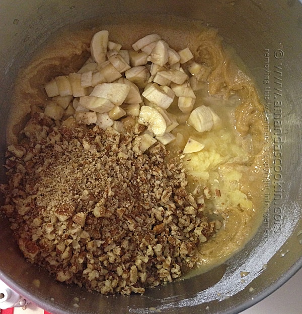 Receita de bolo de beija-flor na cozinha de Amanda