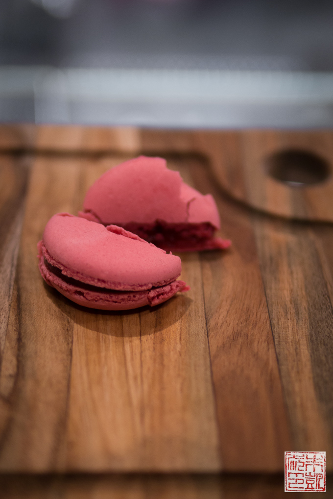 Nuubia Strawberry Macaron