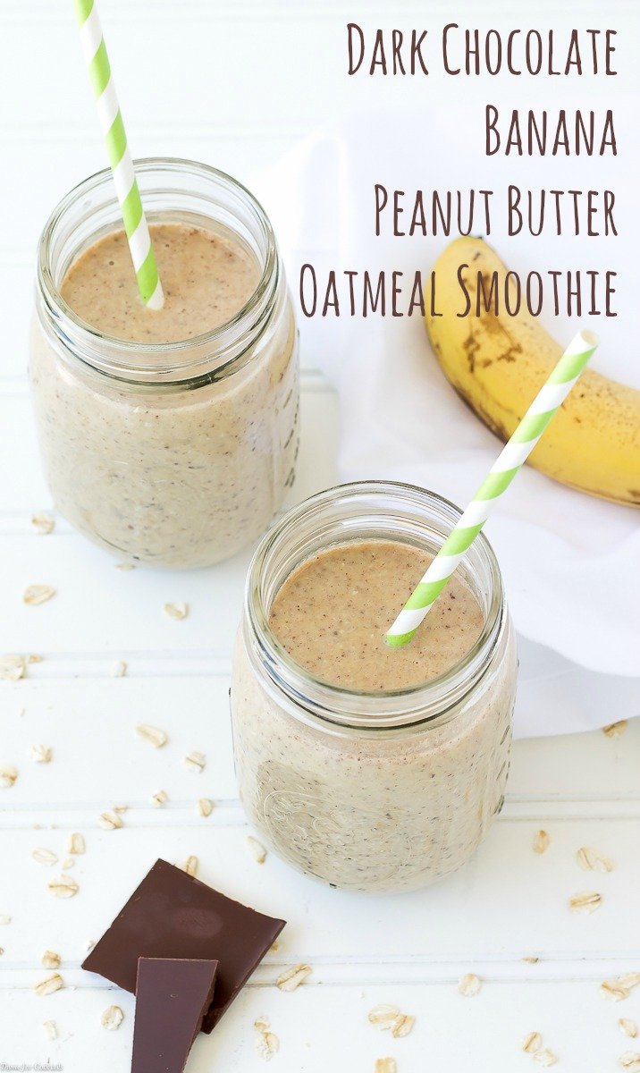 Batido de chocolate com banana escura, manteiga de amendoim e aveia