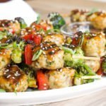 Sirva esses deliciosos espetos de almôndega de frango Teriyaki na próxima vez que encontrar amigos; Estes espetos fáceis são perfeitos para a grelha.