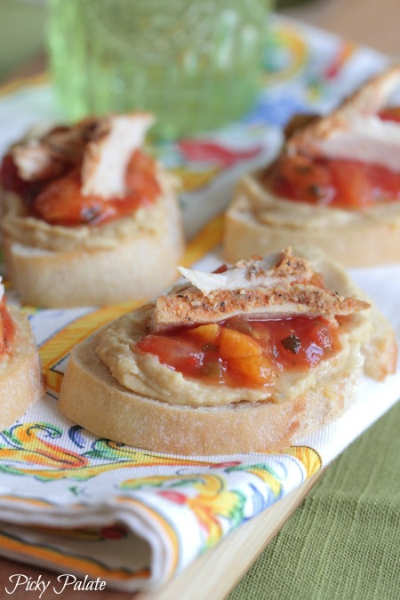 Molho de frango assado e homus Bruschetta-19t