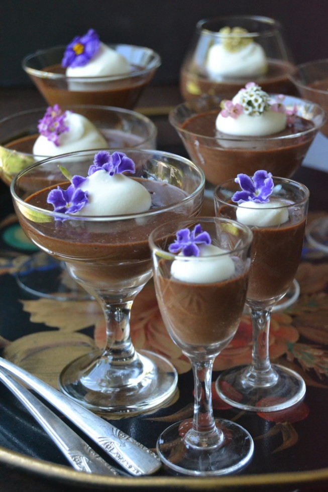 Pote de Creme de Chocolate Escuro --- rápido e fácil no liquidificador!
