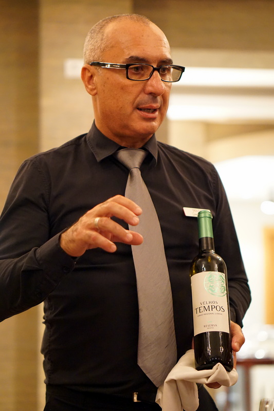 Aprenda sobre vinhos locais no Hotel Dolce Campo Real.
