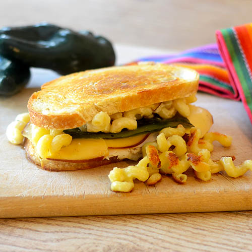 Sanduíche de Macaroon e Queijo Jalapeño