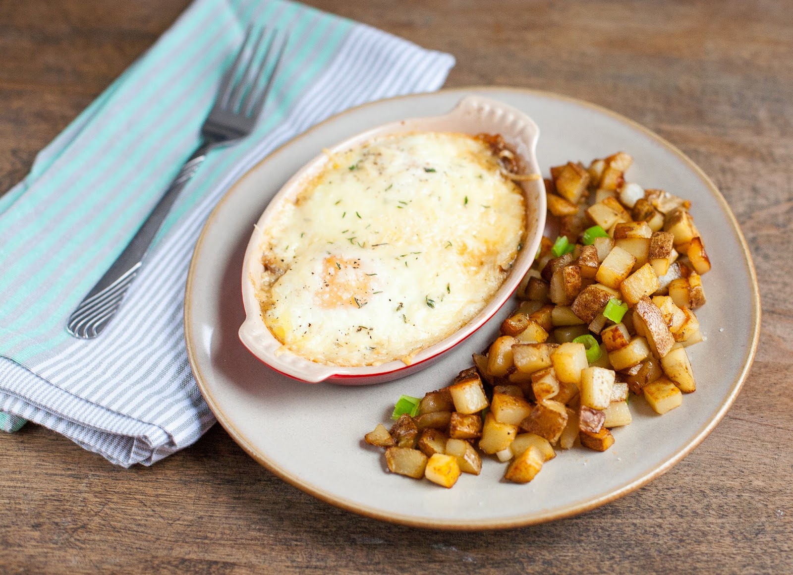 Batatas do café da manhã | acalculatedwhisk.com Um atalho fácil torna essas batatas mais rápidas e mais deliciosas!