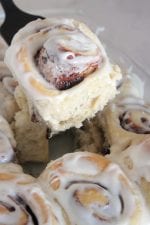 Rolos de avelã com chocolate doce 