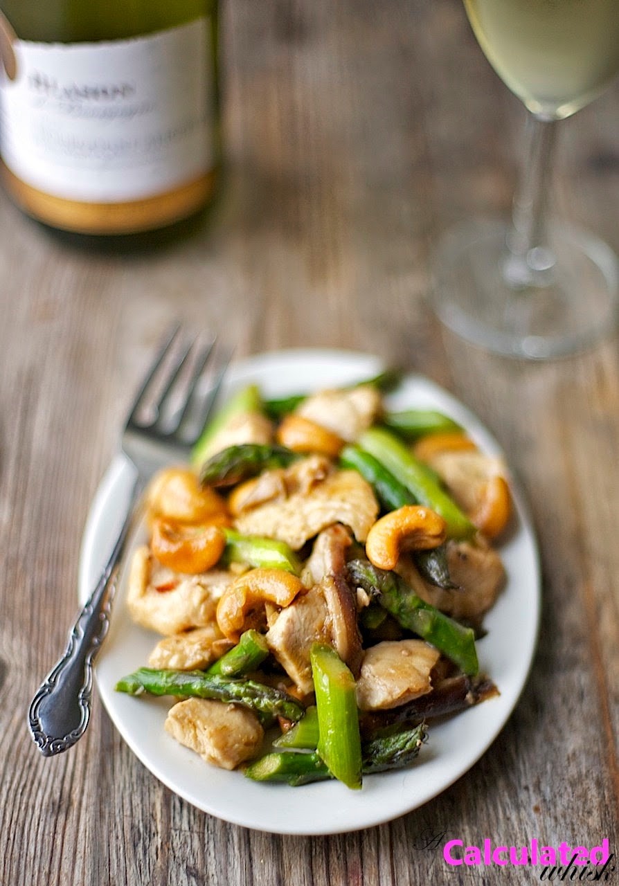 Frango com caju com cogumelos e aspargos shiitake / acalculatedwhisk.com