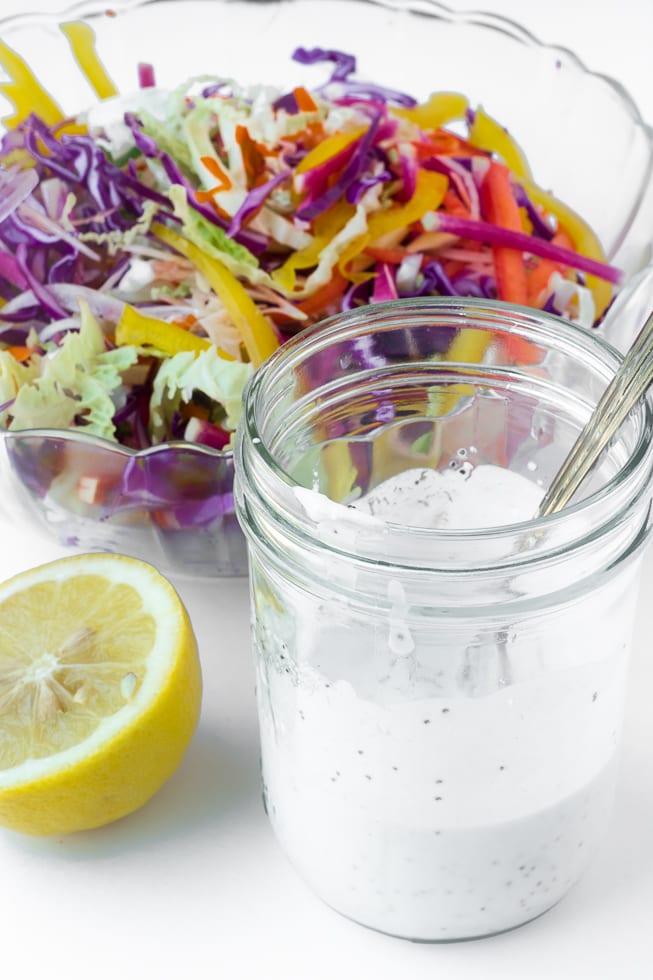Salada picante de arco-íris com molho de iogurte de limão e sementes de papoila | theviewfromgreatisland.com