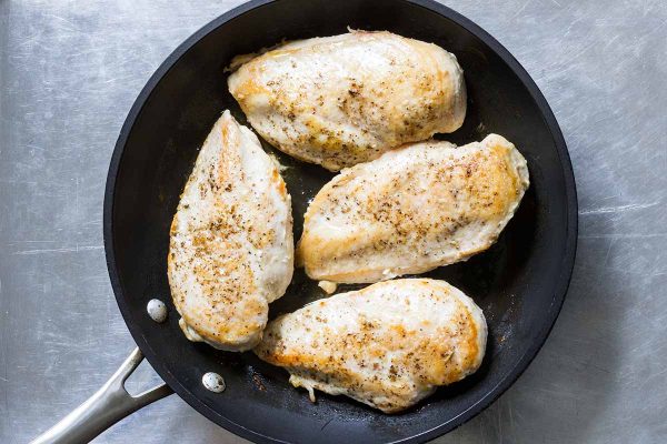Frango com Maple e Cebola Caramelizada e Peras