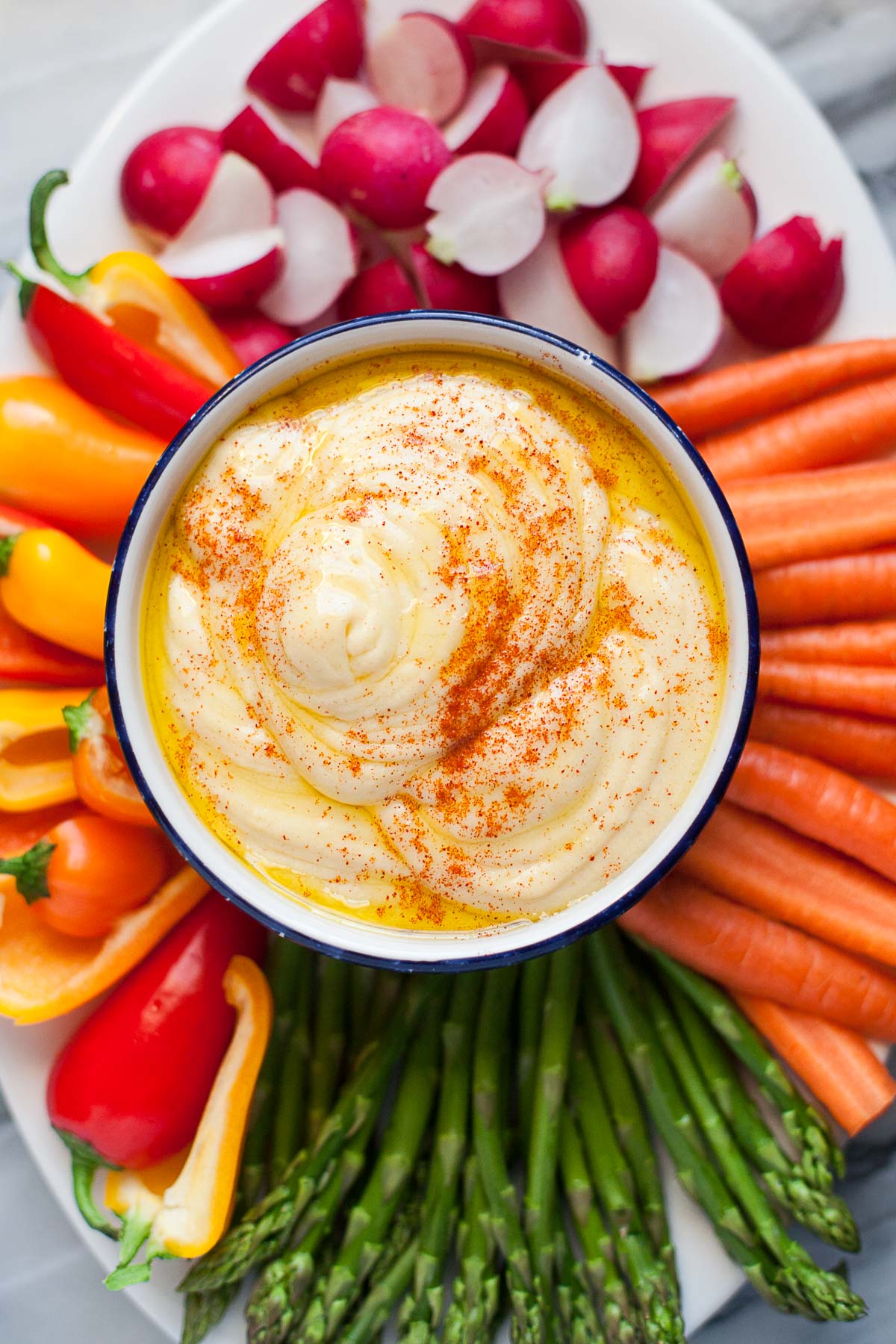 Hummus de Batata Paleo com Crudités