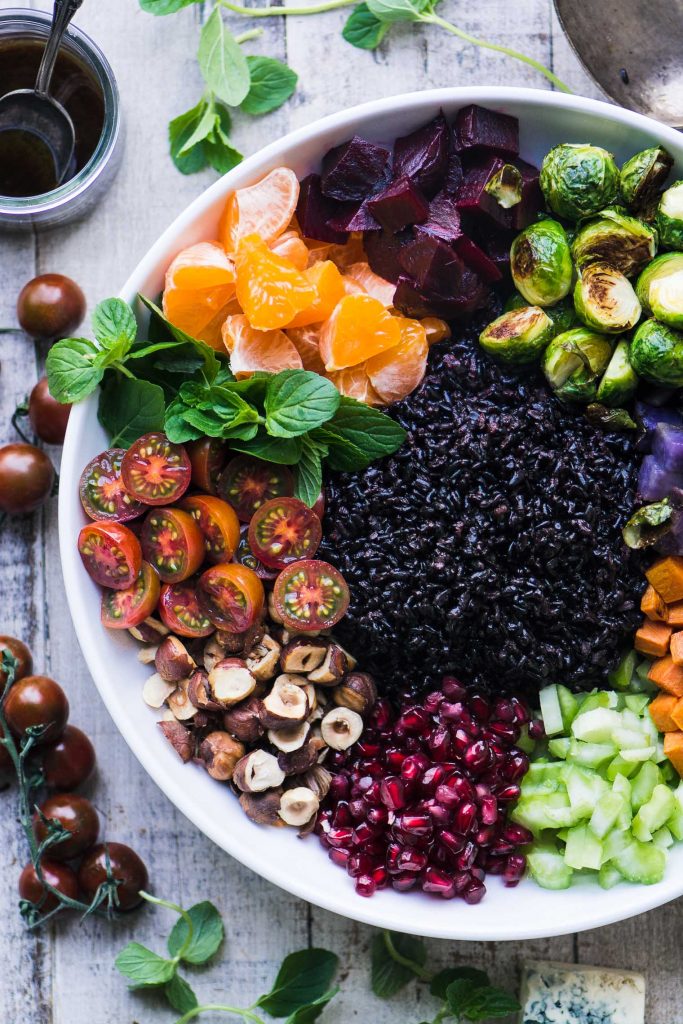 Salada de arroz preto de inverno