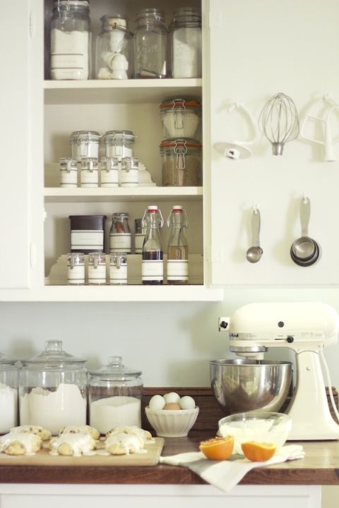 Passos simples para uma vida organizada em 31 dias: armários de cozinha (dia 5) | 31Daily.com