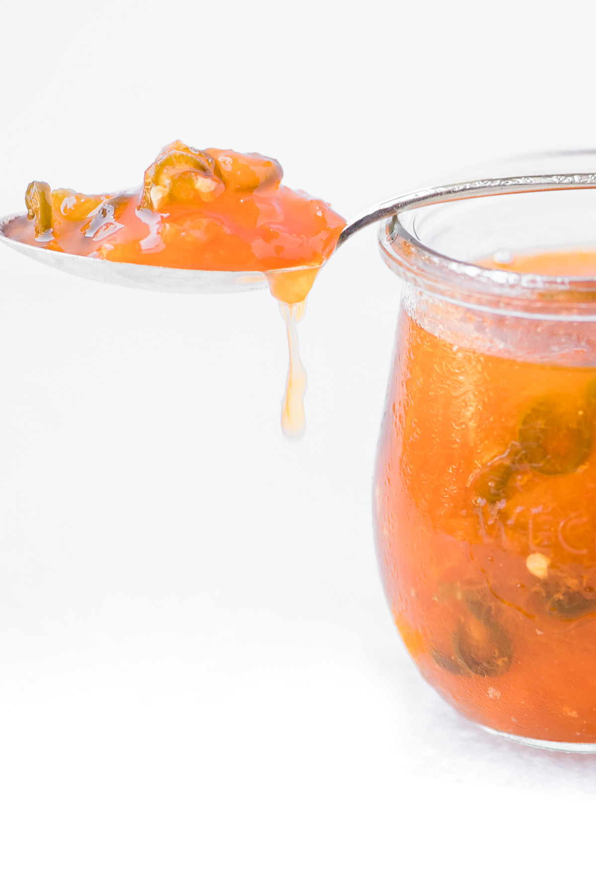 Compota de damasco Jalapeño ~ um delicioso aperitivo com queijo e bolachas. Facilite esse congestionamento de pimenta como um pequeno lote, no estilo geladeira, ou você pode fazê-lo. ⠀⠀⠀⠀⠀⠀⠀⠀⠀⠀⠀⠀⠀⠀⠀⠀⠀⠀⠀⠀⠀⠀⠀⠀⠀⠀⠀⠀⠀⠀⠀⠀⠀⠀⠀⠀⠀⠀⠀⠀⠀⠀⠀⠀⠀⠀⠀⠀⠀⠀⠀⠀⠀⠀⠀⠀⠀ Um pote de geléia de damasco jalapeño com colher