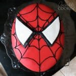 Nós amamos este bolo do Homem-Aranha feito com fondant caseiro!