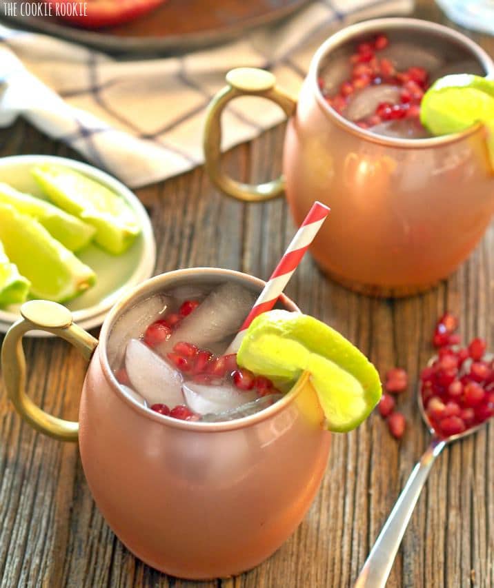 Granada Moscow Mule. O coquetel de inverno perfeito! Prepare-se para as férias com esta deliciosa bebida!