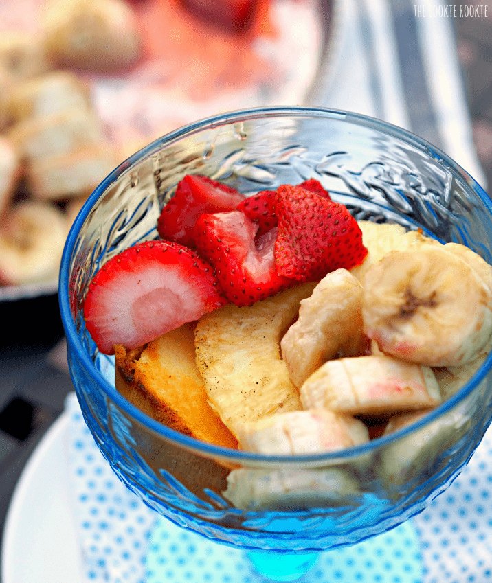 Pão de ló de banana grelhado, tão delicioso! Uma sobremesa tão divertida para o verão! - O novato em biscoitos