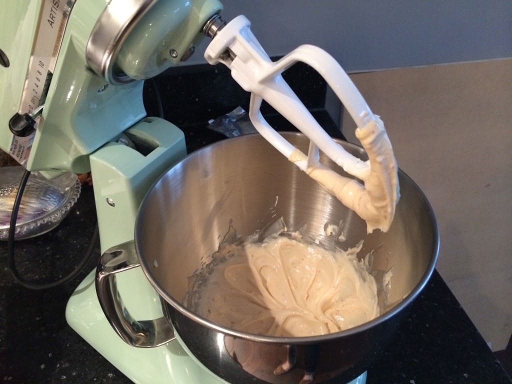 liquidificador recheado com molho de creme de queijo