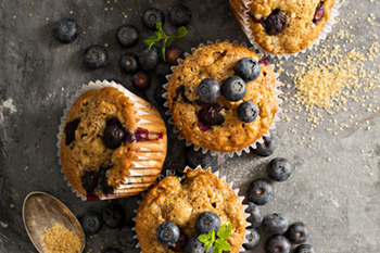 Muffins de Mirtilo e Cranberries de Trigo Integral | 31Daily.com