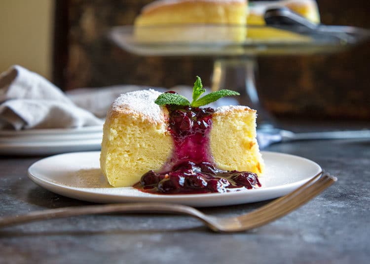 Bolo de queijo japonês fofo