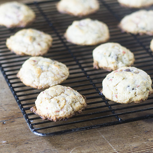 Biscoitos de morango com chocolate # Sobremesa # bolinhos # chocolate # amora |  feedyoursoul2.com