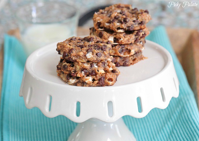 Biscoitos de banana S'mores com quatro ingredientes 