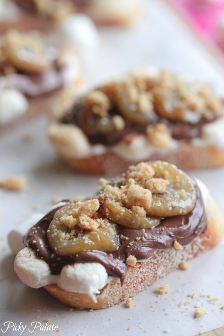 Banana torrada e nutella S'mores bruschetta para 4