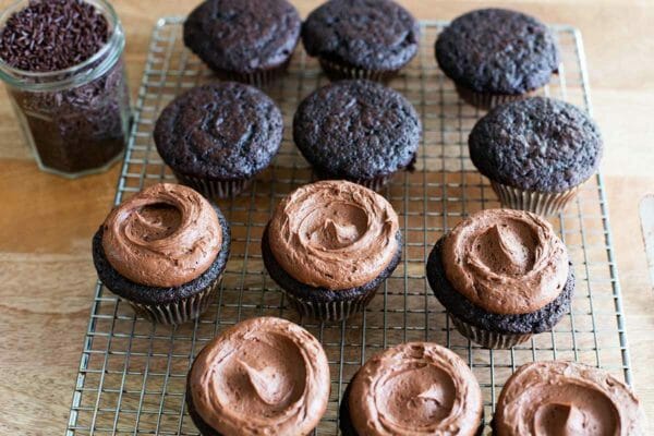 A melhor receita de cupcake de chocolate - sorvete