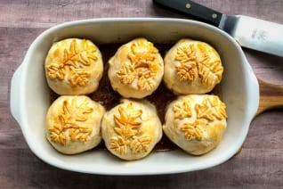 Albóndigas de manzana con jarabe de caramelo de arc