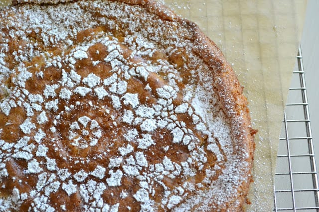 Pastel de frijol vainilla sin harina